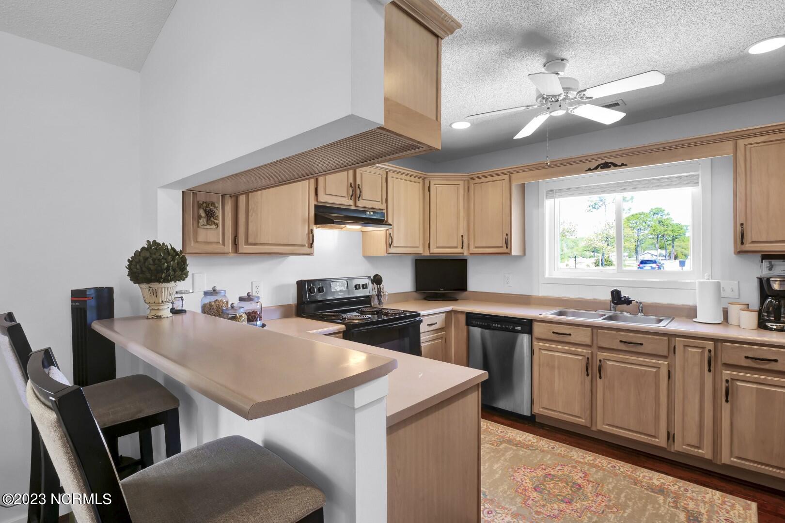 234 Bogey Drive Wilmington, NC 28405 - Photo 13 of 54 P9766365 (Large)