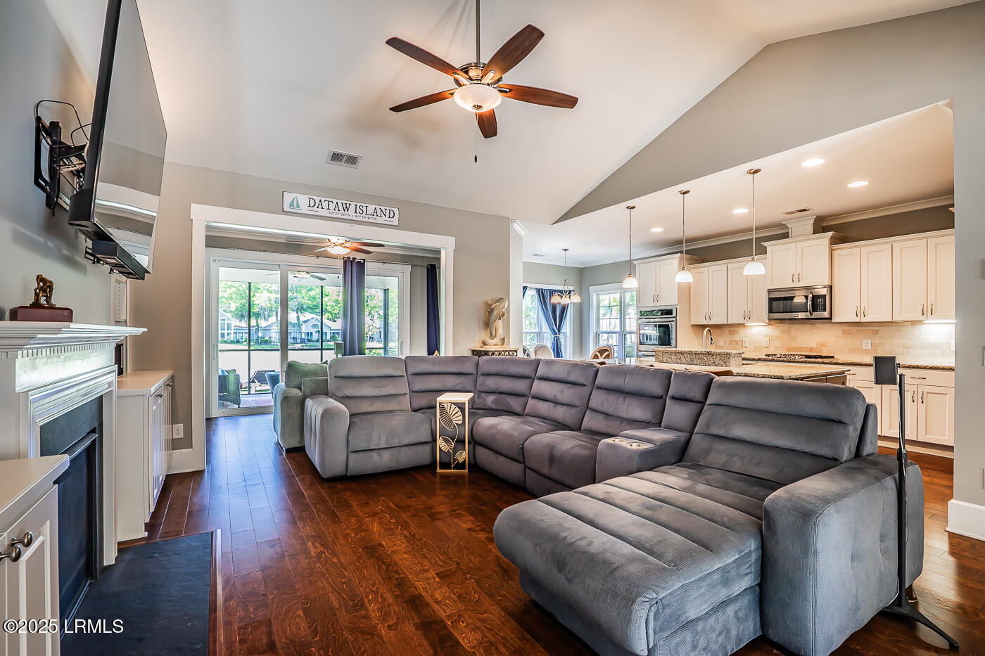 316 Westbrook Road St. Helena Island, SC 29920 - Photo 9 of 52 9 Great room