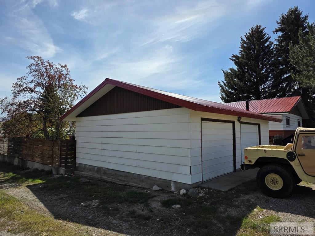 410 Butte Avenue Challis, ID 83226 - Photo 5 of 32