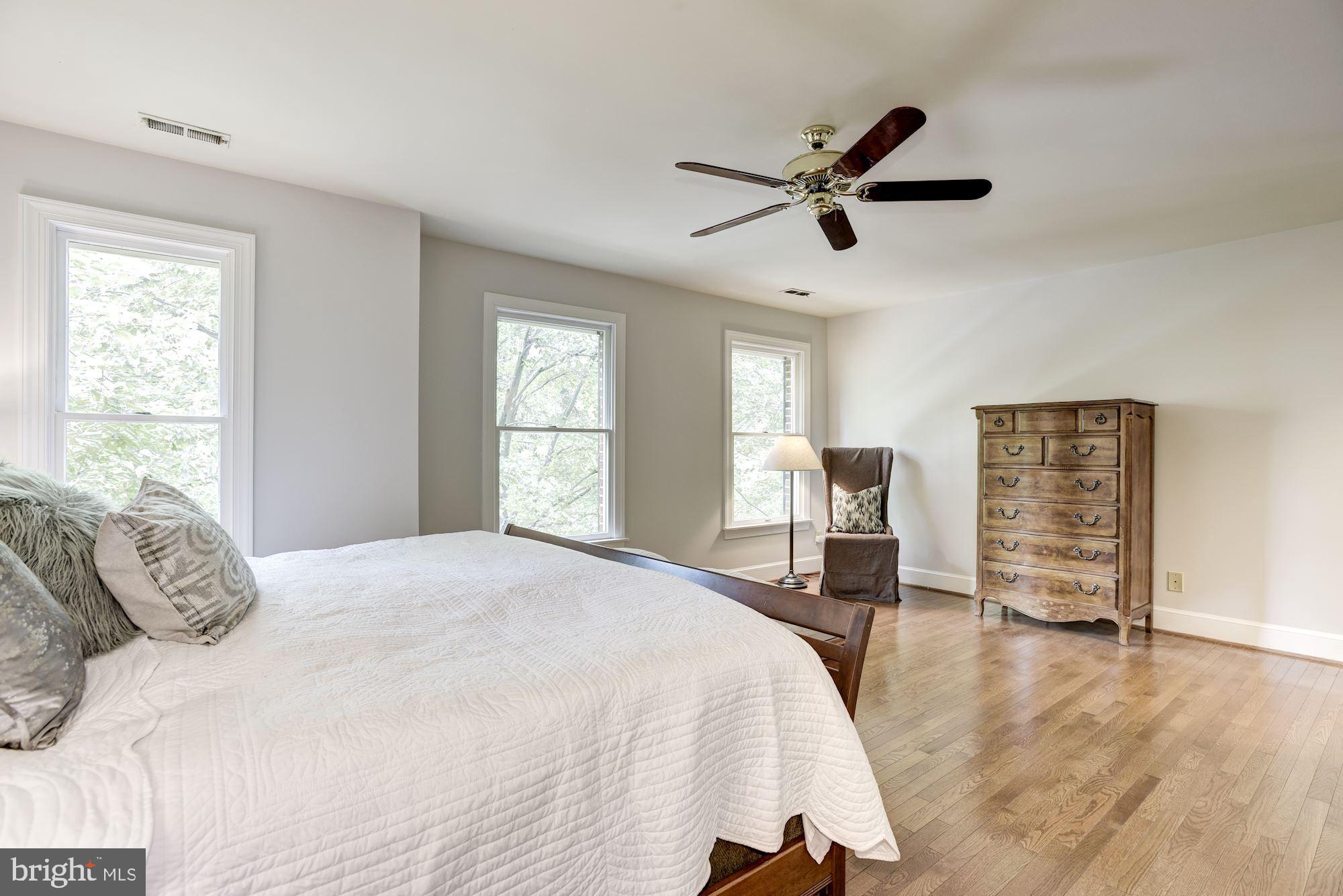 3609 North Rockingham Street Arlington, VA 22213 - Photo 25 of 49 Gallery Image 25