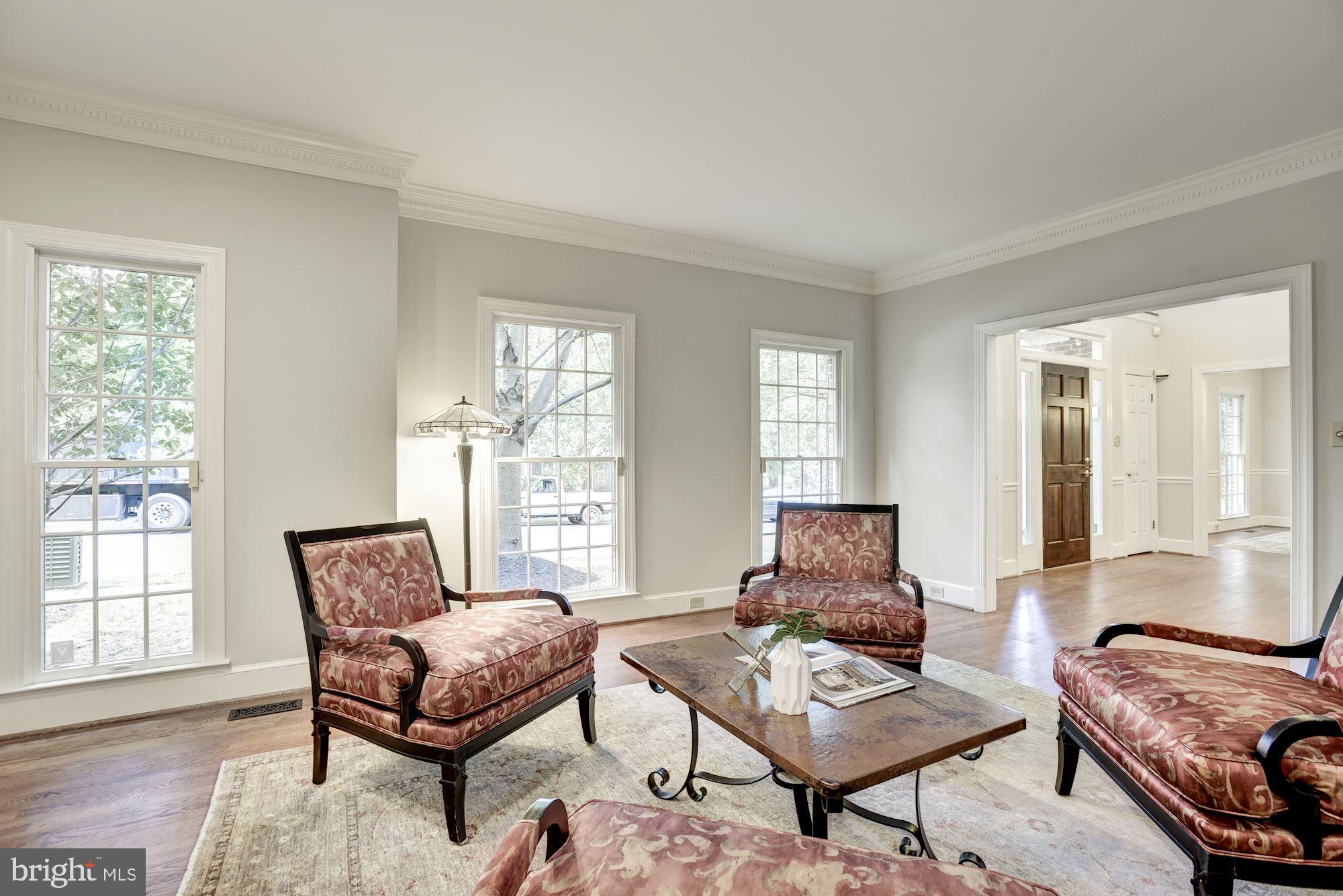 3609 North Rockingham Street Arlington, VA 22213 - Photo 7 of 49 Gallery Image 7