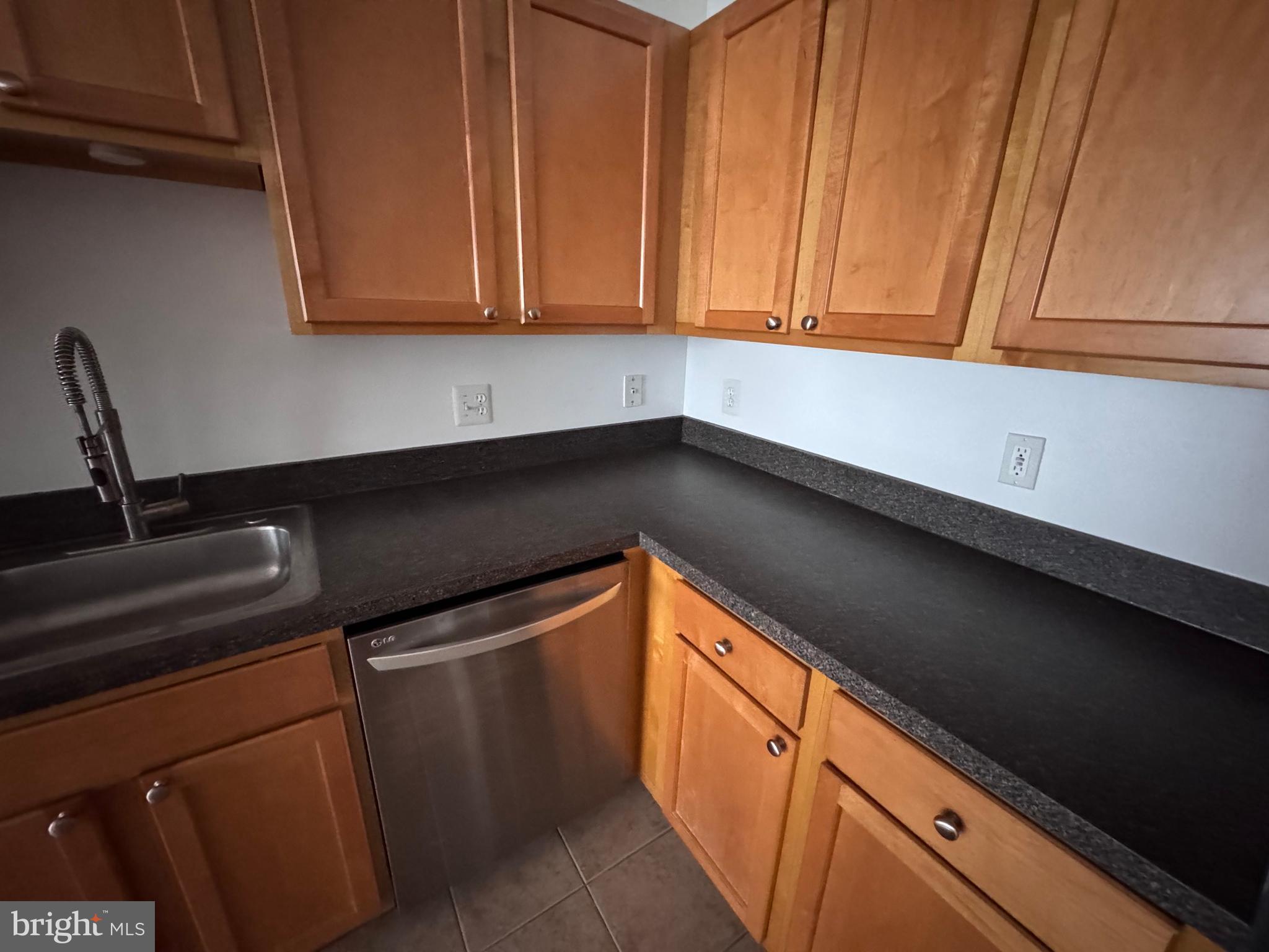 12000 Market Street, Unit 361 Reston, VA 20190 - Photo 11 of 50