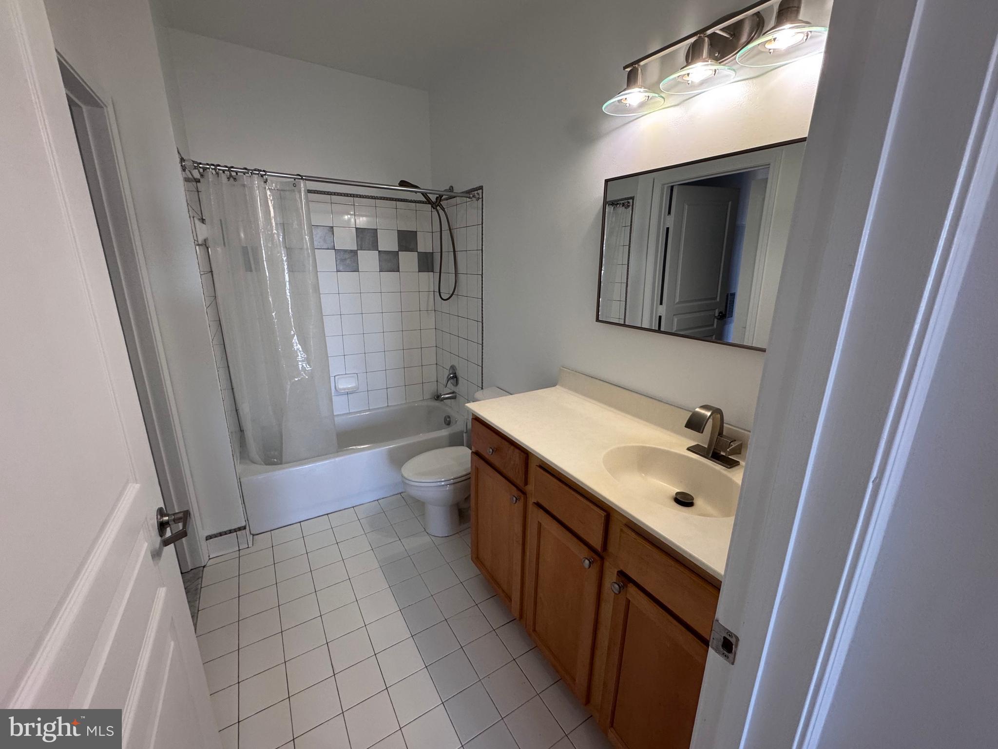 12000 Market Street, Unit 361 Reston, VA 20190 - Photo 27 of 50