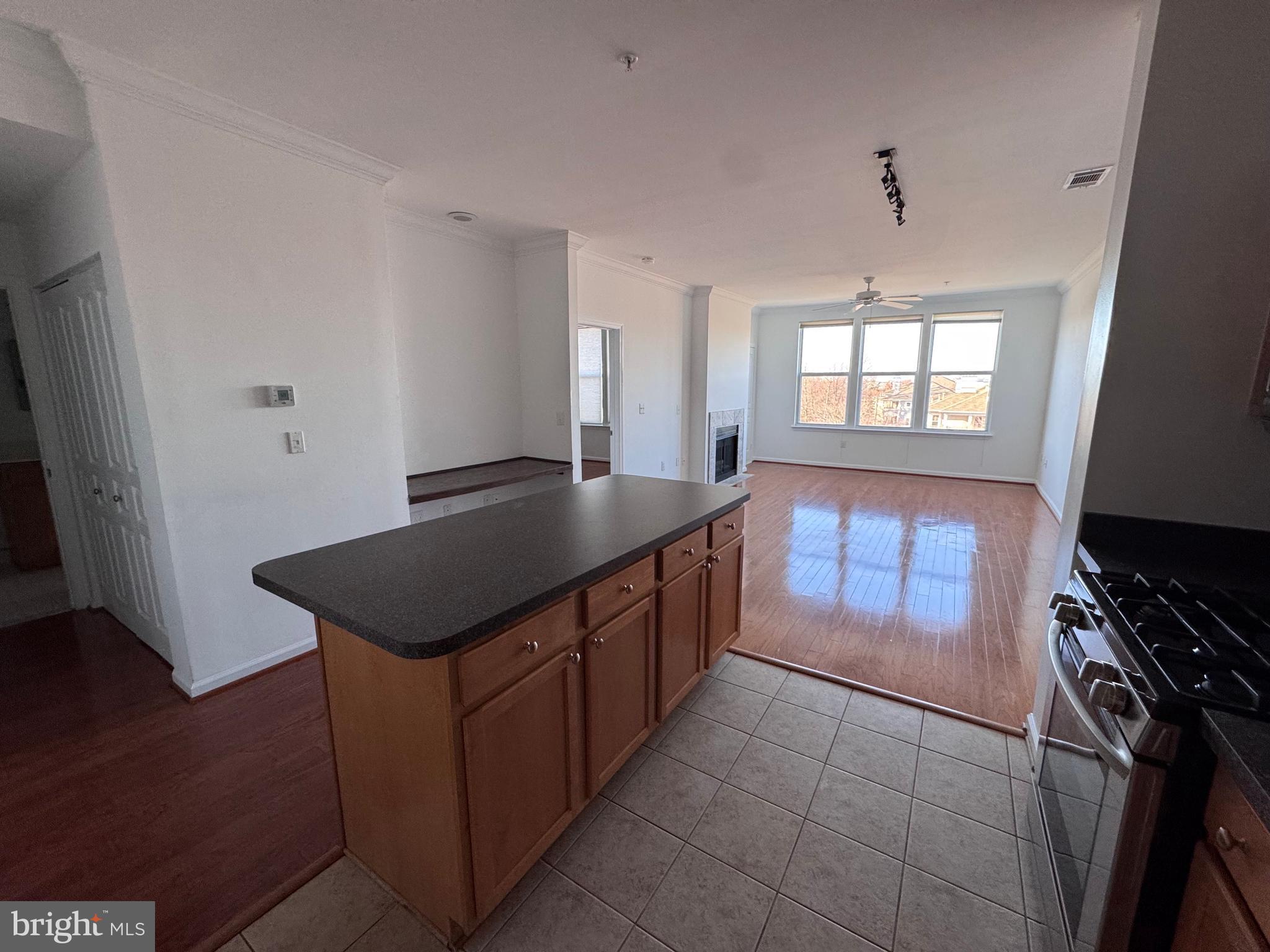 12000 Market Street, Unit 361 Reston, VA 20190 - Photo 9 of 50