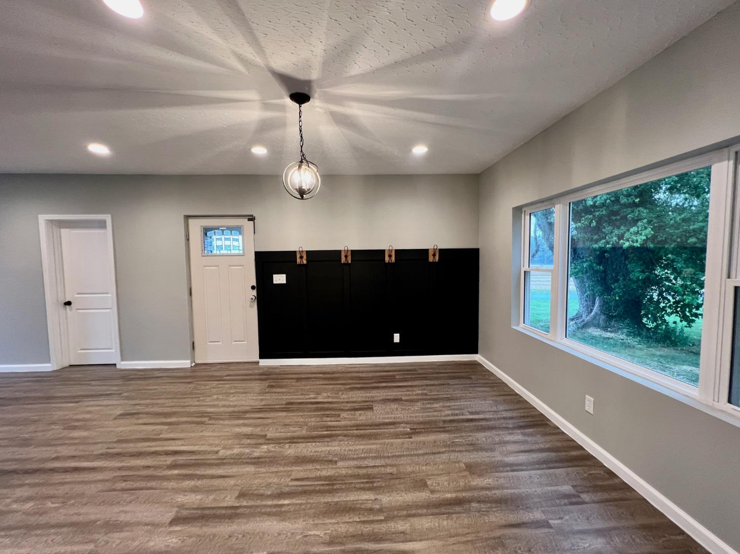 3681 South Benham Road Versailles, IN 47042 - Photo 5 of 30