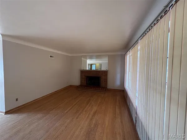 $169,900 | 9220 Shadydale Drive, Jennings, MO 63136