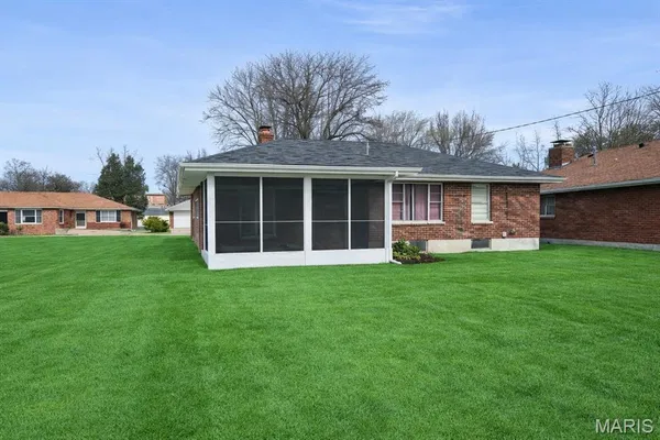 $169,900 | 9220 Shadydale Drive, Jennings, MO 63136