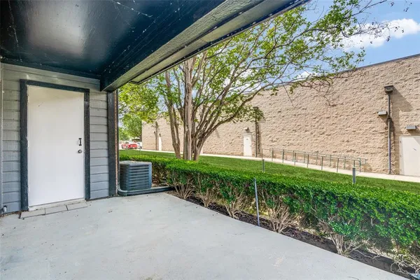 $1,200 | 4412 Chaha Road, Unit 106, Garland, TX 75043