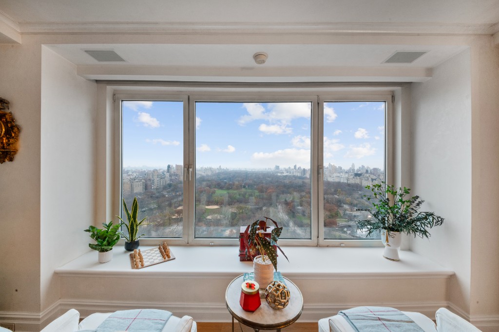 160 Central Park South, Unit 3401 Manhattan, NY 10019 - Photo 8 of 30 Photo 8