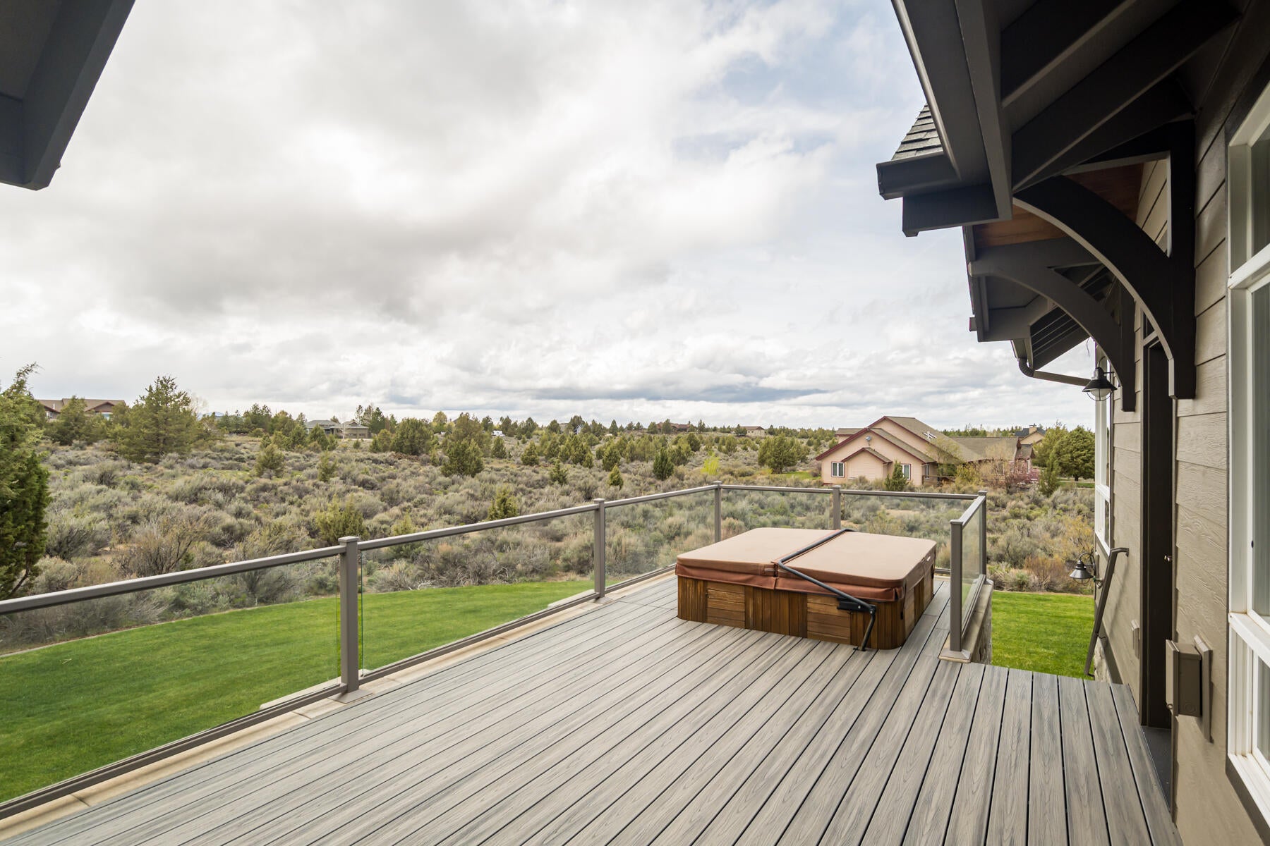 60850 Jennings Road Bend, OR 97702 - Photo 5 of 52 42JH5_5329