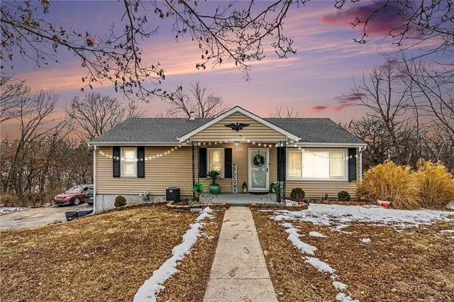 $350,000 | 1810 North 94 Street, Kansas City, KS 66112