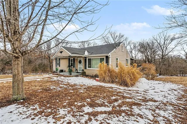 $350,000 | 1810 North 94 Street, Kansas City, KS 66112