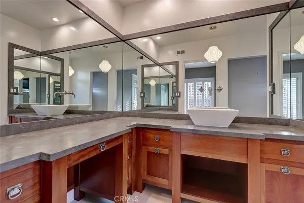 $7,900 | 3512 Vista Drive, Manhattan Beach, CA 90266