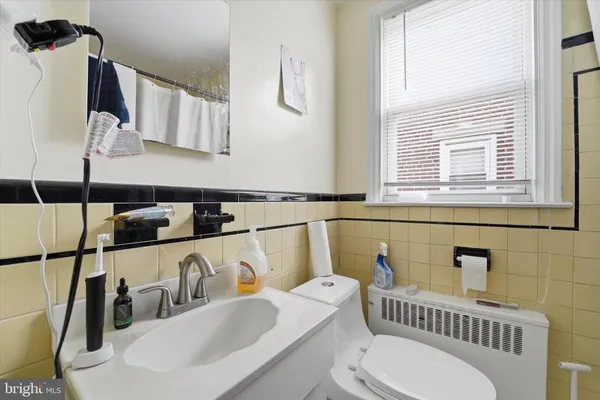 $350,000 | 828 Fairfax Road, Drexel Hill, PA 19026
