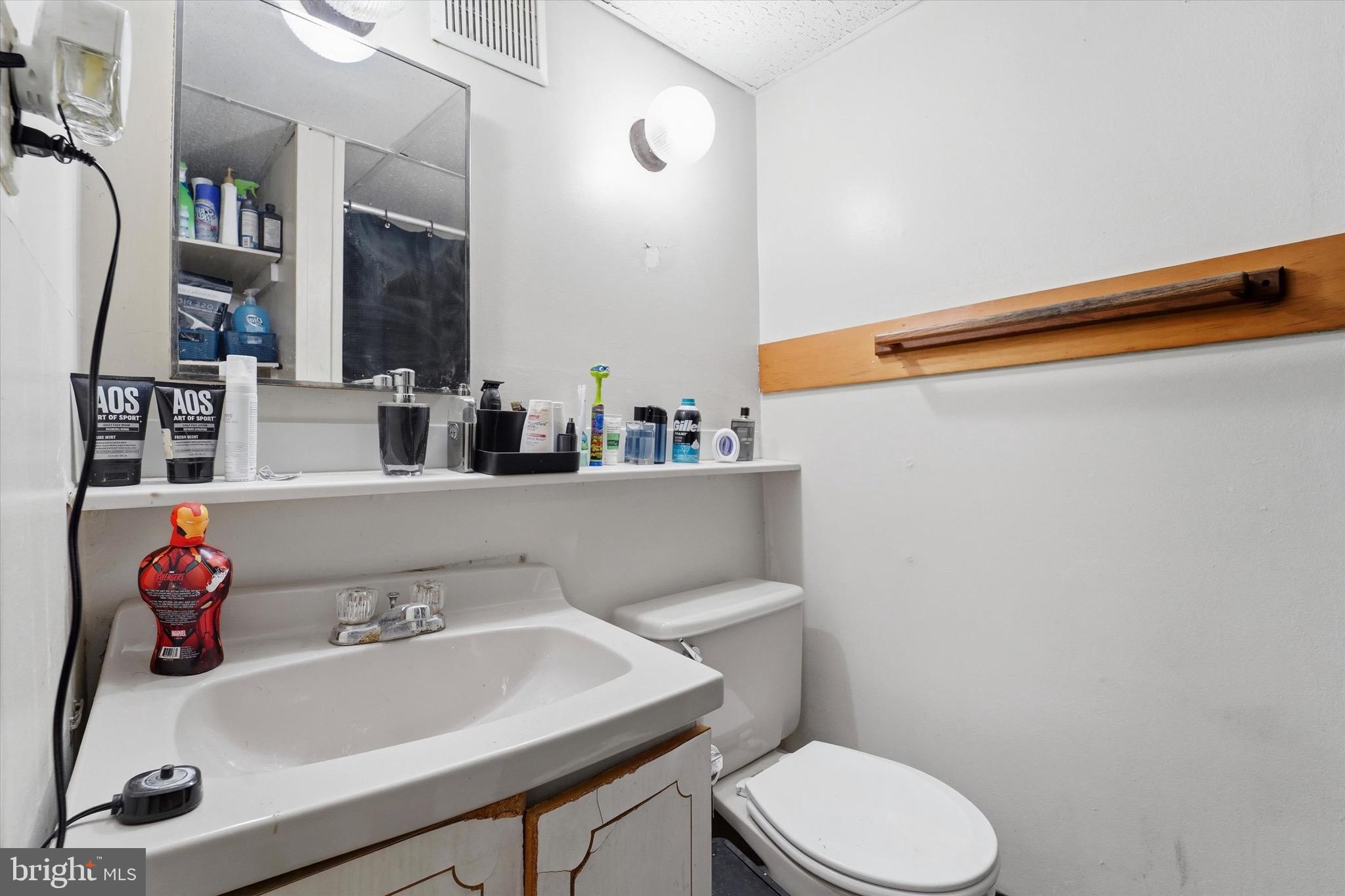 828 Fairfax Road Drexel Hill, PA 19026 - Photo 25 of 26