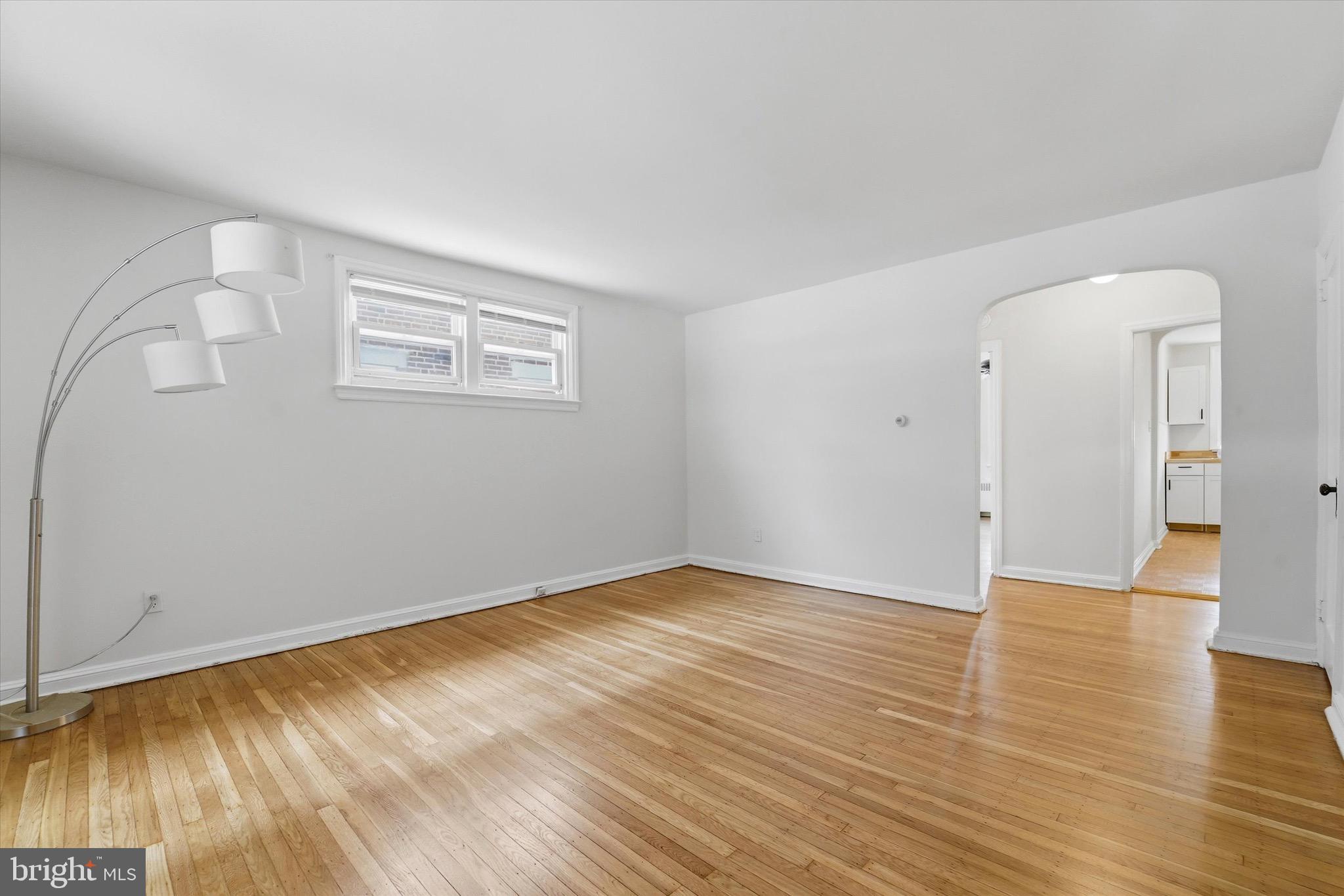 828 Fairfax Road Drexel Hill, PA 19026 - Photo 4 of 26