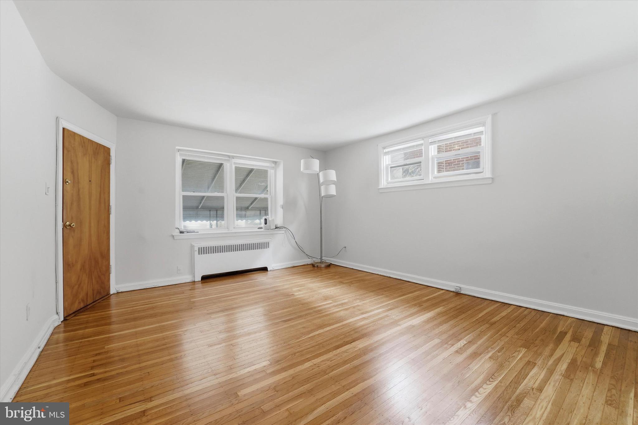 828 Fairfax Road Drexel Hill, PA 19026 - Photo 5 of 26