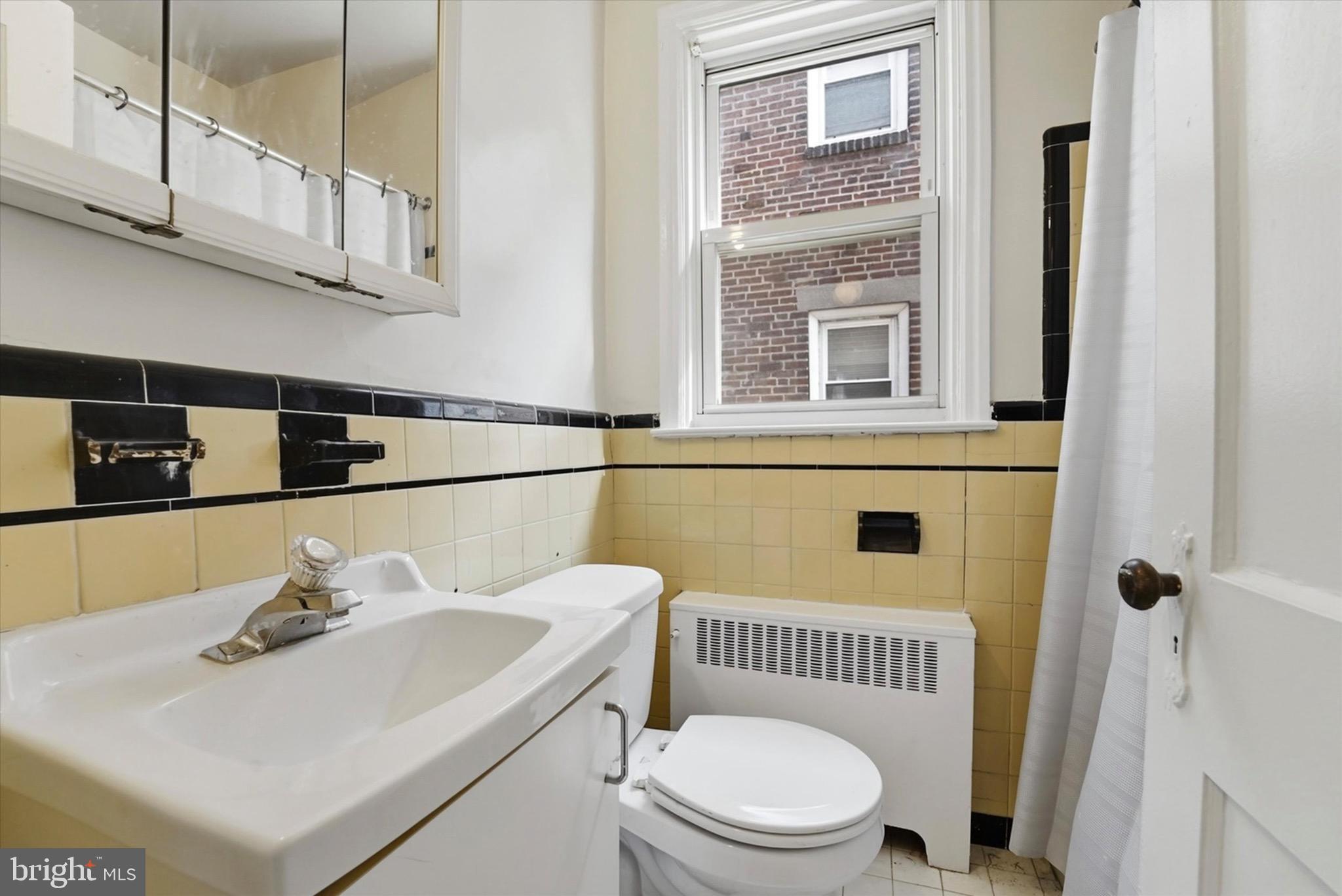 828 Fairfax Road Drexel Hill, PA 19026 - Photo 8 of 26