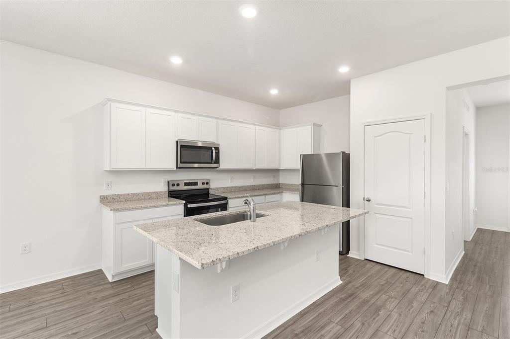 1633 Nantucket Way Winter Haven, FL 33884 - Photo 5 of 20