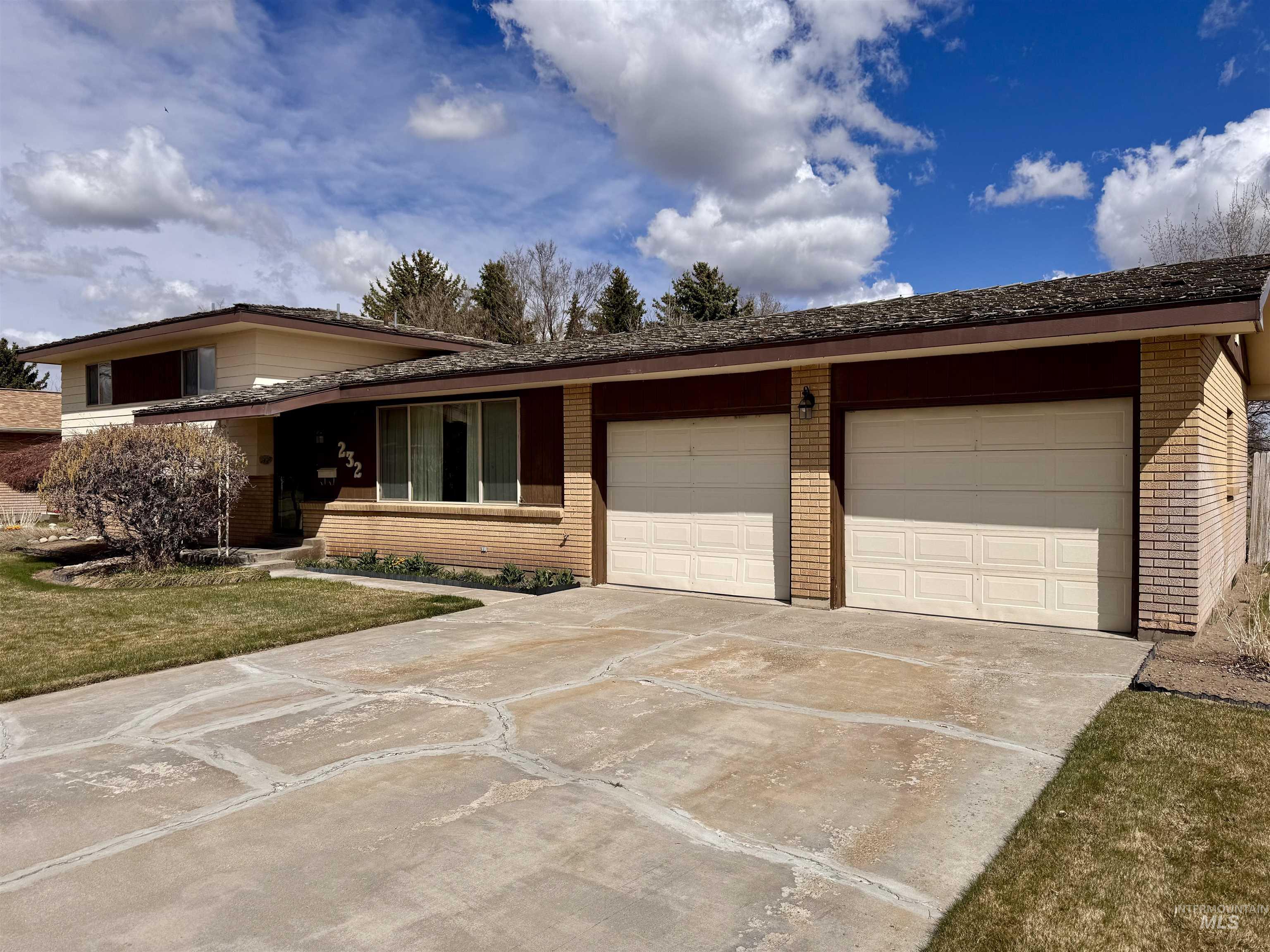 232 Pleasant Way Rupert, ID 83350 - Photo 4 of 28