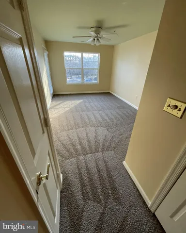 $2,500 | 174 Kendrick Place, Unit 26, Gaithersburg, MD 20878