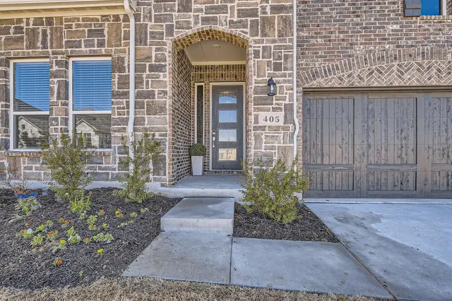 $529,000 | 405 Augusta Court, Oak Point, TX 75068
