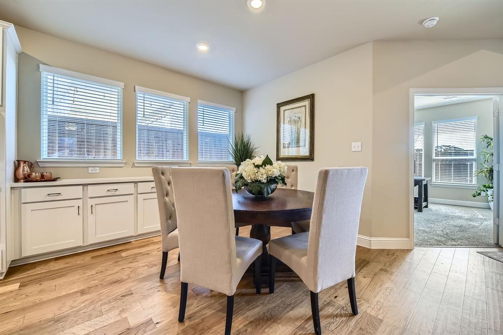 405 Augusta Court Oak Point, TX 75068 - Photo 8 of 33