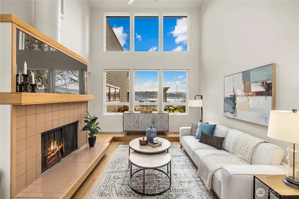 $4,898,000 | 3418 West Lake Sammamish Parkway Southeast, Bellevue, WA 98008