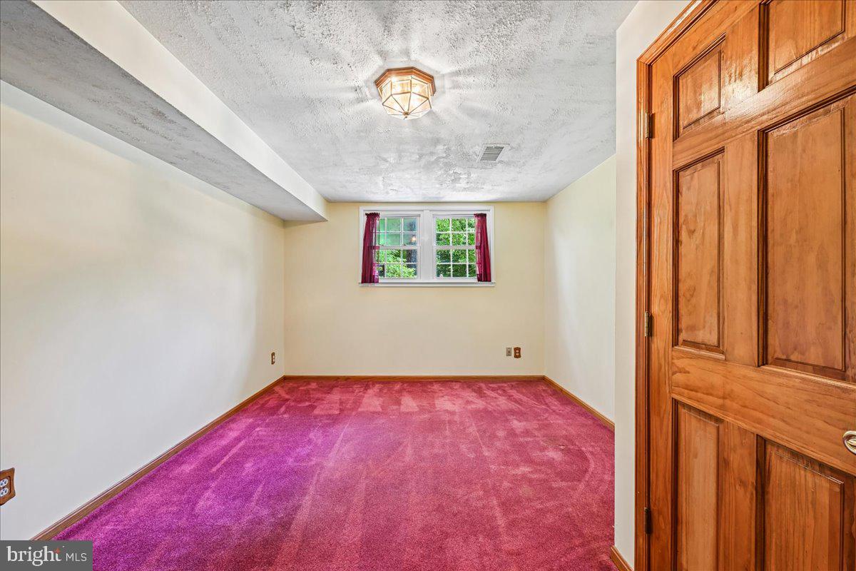 5643 Inverchapel Road Springfield, VA 22151 - Photo 47 of 65 Family room lower level