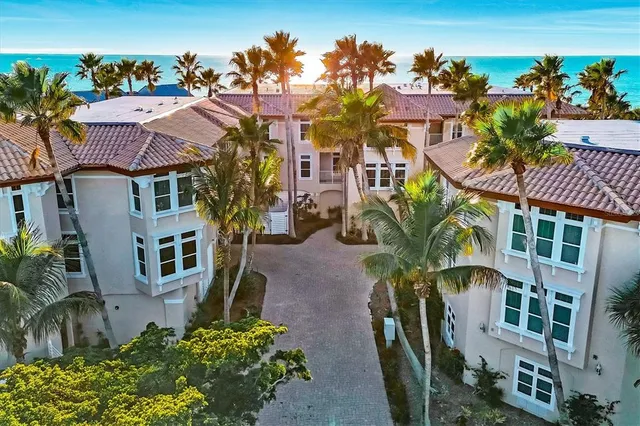 $2,295,000 | 6424 Gulf Drive, Unit 7, Holmes Beach, FL 34217