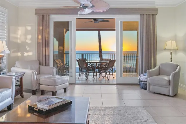 $2,295,000 | 6424 Gulf Drive, Unit 7, Holmes Beach, FL 34217