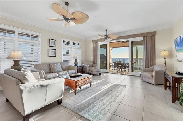 $2,295,000 | 6424 Gulf Drive, Unit 7, Holmes Beach, FL 34217
