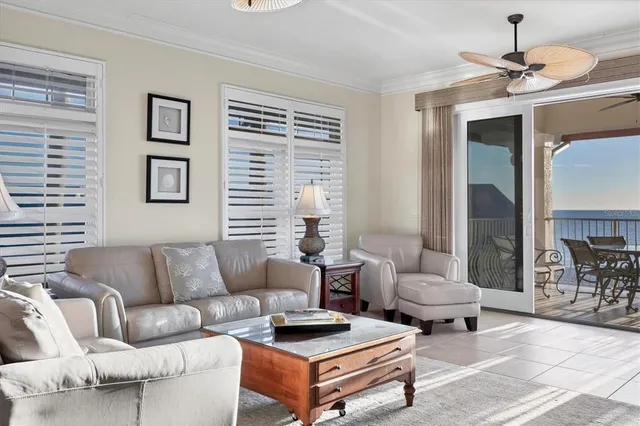 $2,295,000 | 6424 Gulf Drive, Unit 7, Holmes Beach, FL 34217