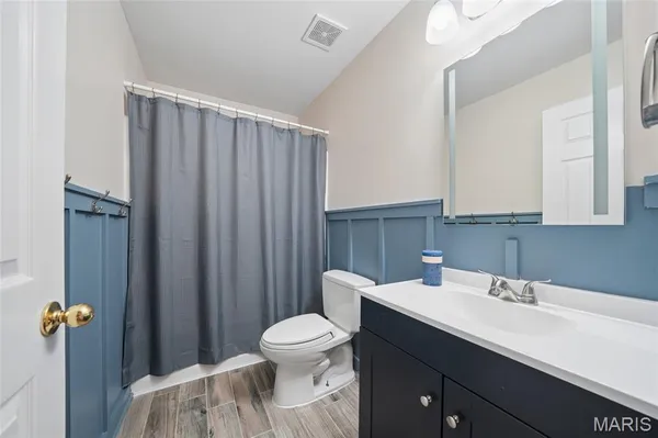 $459,900 | 158 Royalwood Pl Court, Lake St. Louis, MO 63367