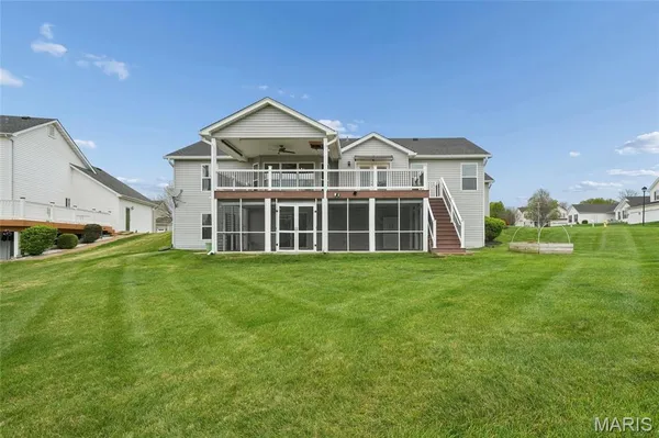 $459,900 | 158 Royalwood Pl Court, Lake St. Louis, MO 63367