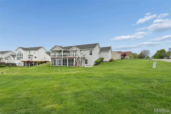 $459,900 | 158 Royalwood Pl Court, Lake St. Louis, MO 63367