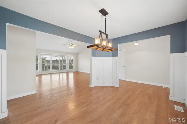 $459,900 | 158 Royalwood Pl Court, Lake St. Louis, MO 63367