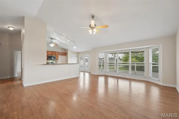 $459,900 | 158 Royalwood Pl Court, Lake St. Louis, MO 63367