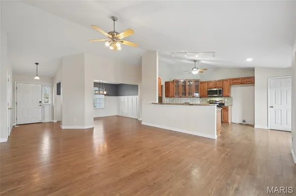 $459,900 | 158 Royalwood Pl Court, Lake St. Louis, MO 63367
