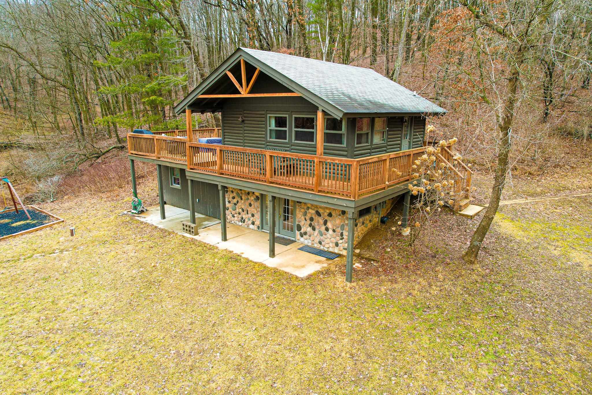 W10448 Whippoorwill Elroy, WI 53929 - Photo 2 of 30