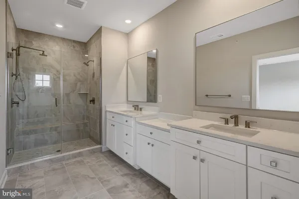 $4,000 | 43769 Metro Terrace, Ashburn, VA 20147