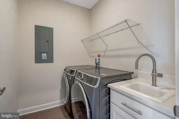 $4,000 | 43769 Metro Terrace, Ashburn, VA 20147