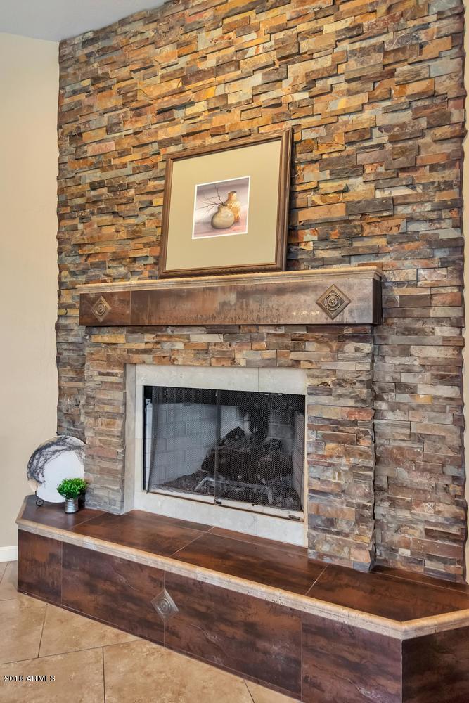 4419 East Jaeger Road Phoenix, AZ 85050 - Photo 7 of 33 4419 E Jaeger Rd-large-007-6-Fireplace-6
