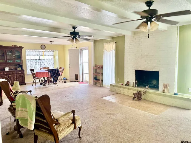 $299,999 | 804 Range Road, Palestine, TX 75801