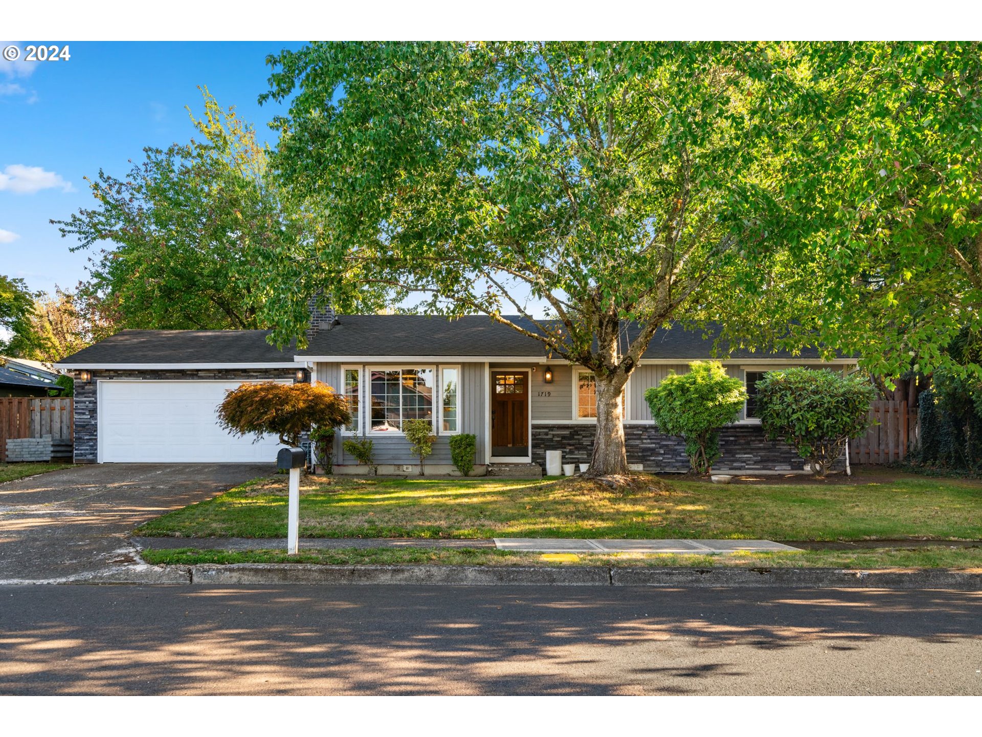 1719 Southwest 5th Street Gresham, OR 97080 - Photo 1 of 47 Gallery Image 1