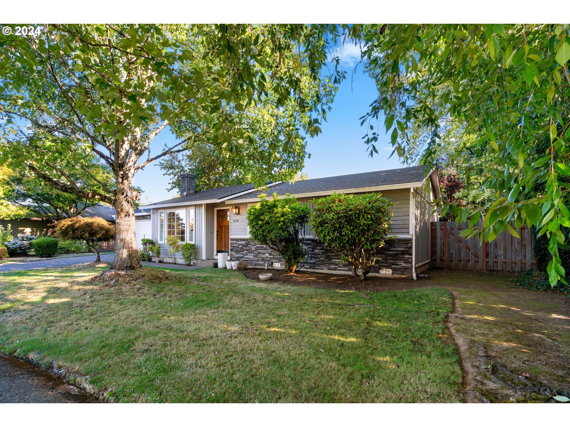 1719 Southwest 5th Street Gresham, OR 97080 - Photo 2 of 47 Gallery Image 2