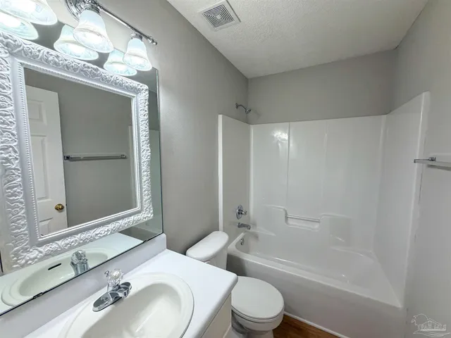 $1,800 | 7903 Cayenne Way, Pensacola, FL 32526