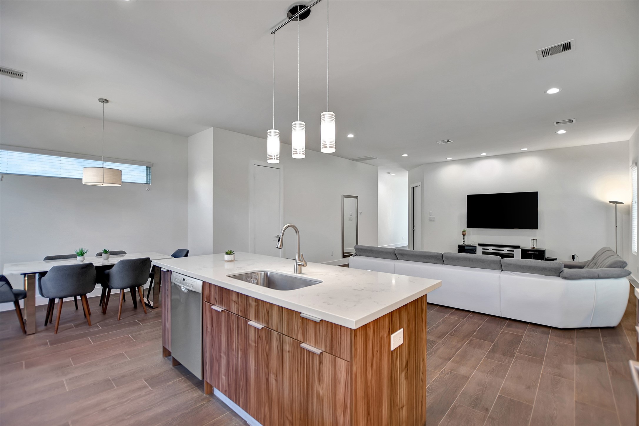 5507 Robusto Place Houston, TX 77091 - Photo 18 of 40