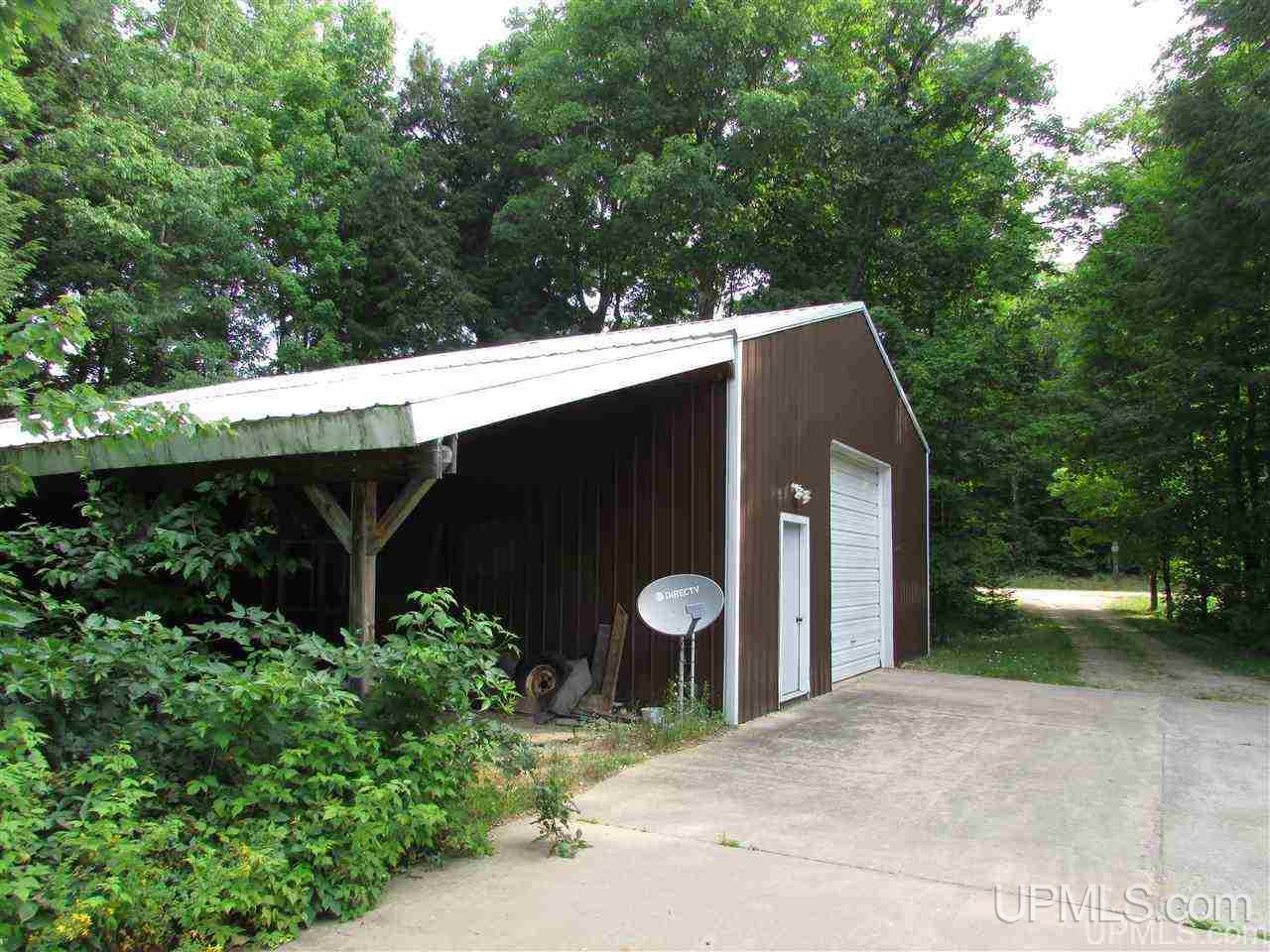 6519 Crossover Road Munising, MI 49862 - Photo 30 of 40