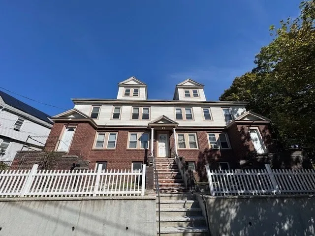 $3,000 | 114 R Fremont Avenue, Unit 114R, Everett, MA 02149